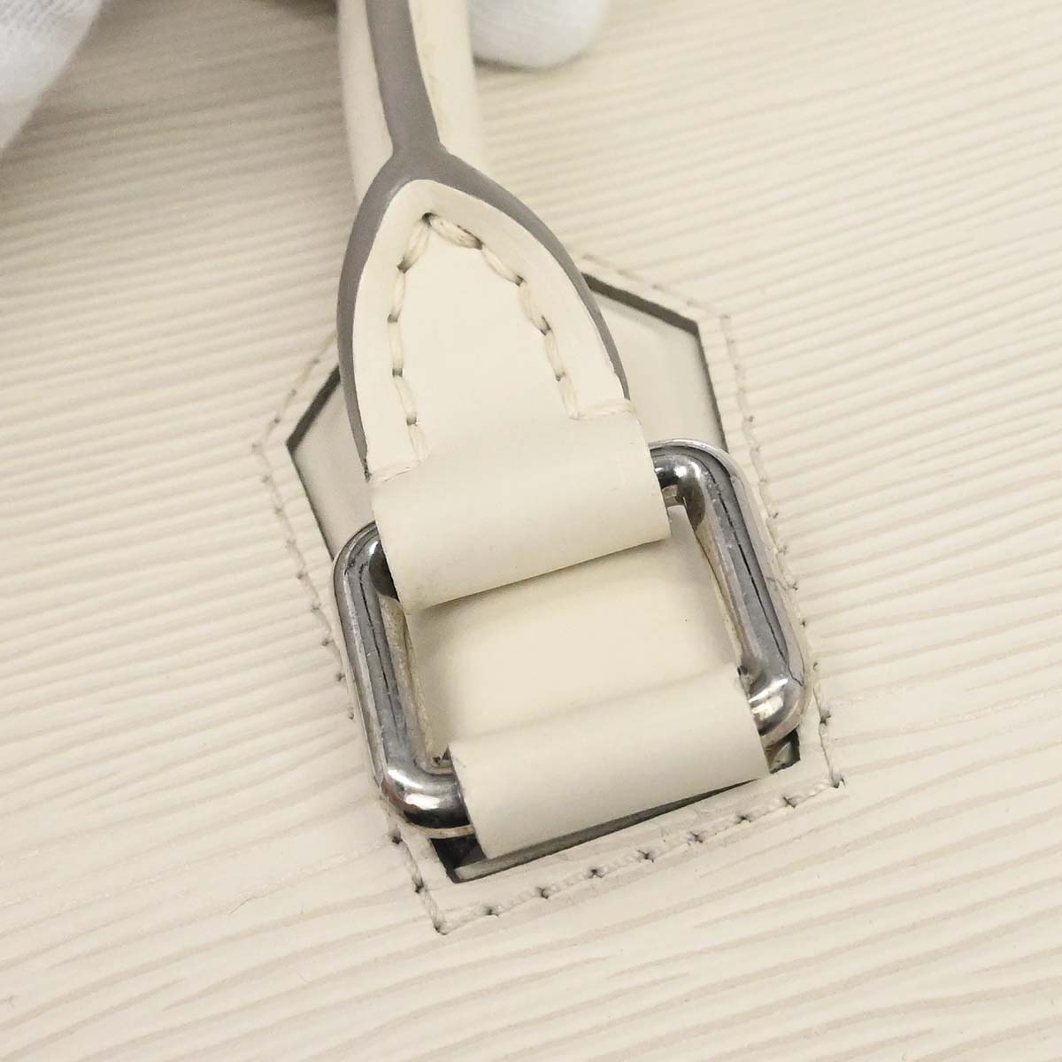 Louis Vuitton White Epi Jasmin Handbag M5208J