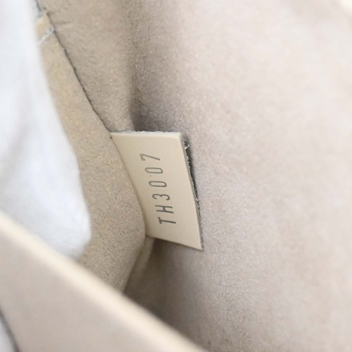 Louis Vuitton White Epi Jasmin Handbag M5208J