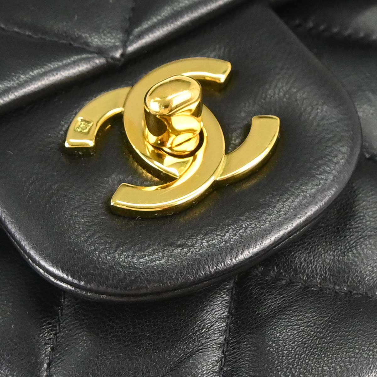 Chanel 1997-1999 Black Lambskin Medium Classic Double Flap Shoulder Bag