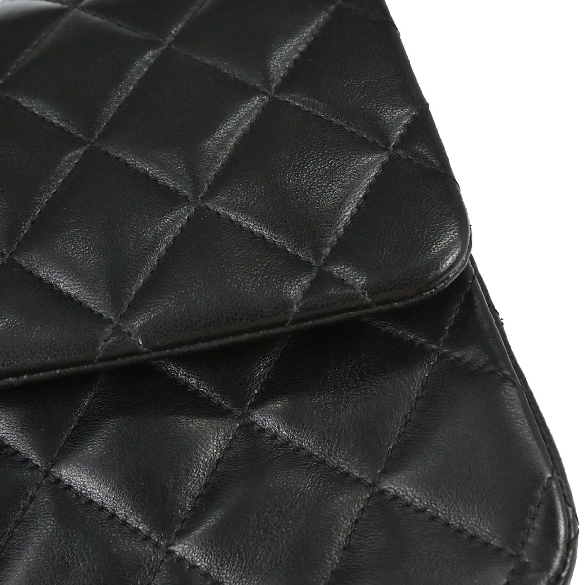 Chanel 1997-1999 Black Lambskin Medium Classic Double Flap Shoulder Bag