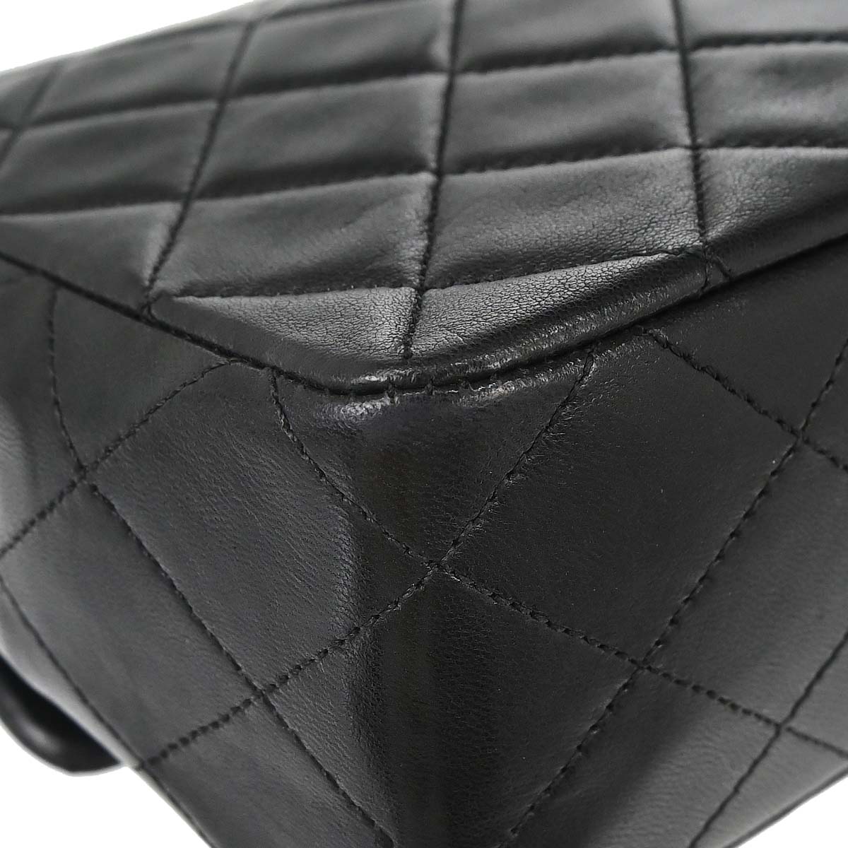 Chanel 1989-1991 Black Lambskin Classic Square Flap Shoulder Bag 20