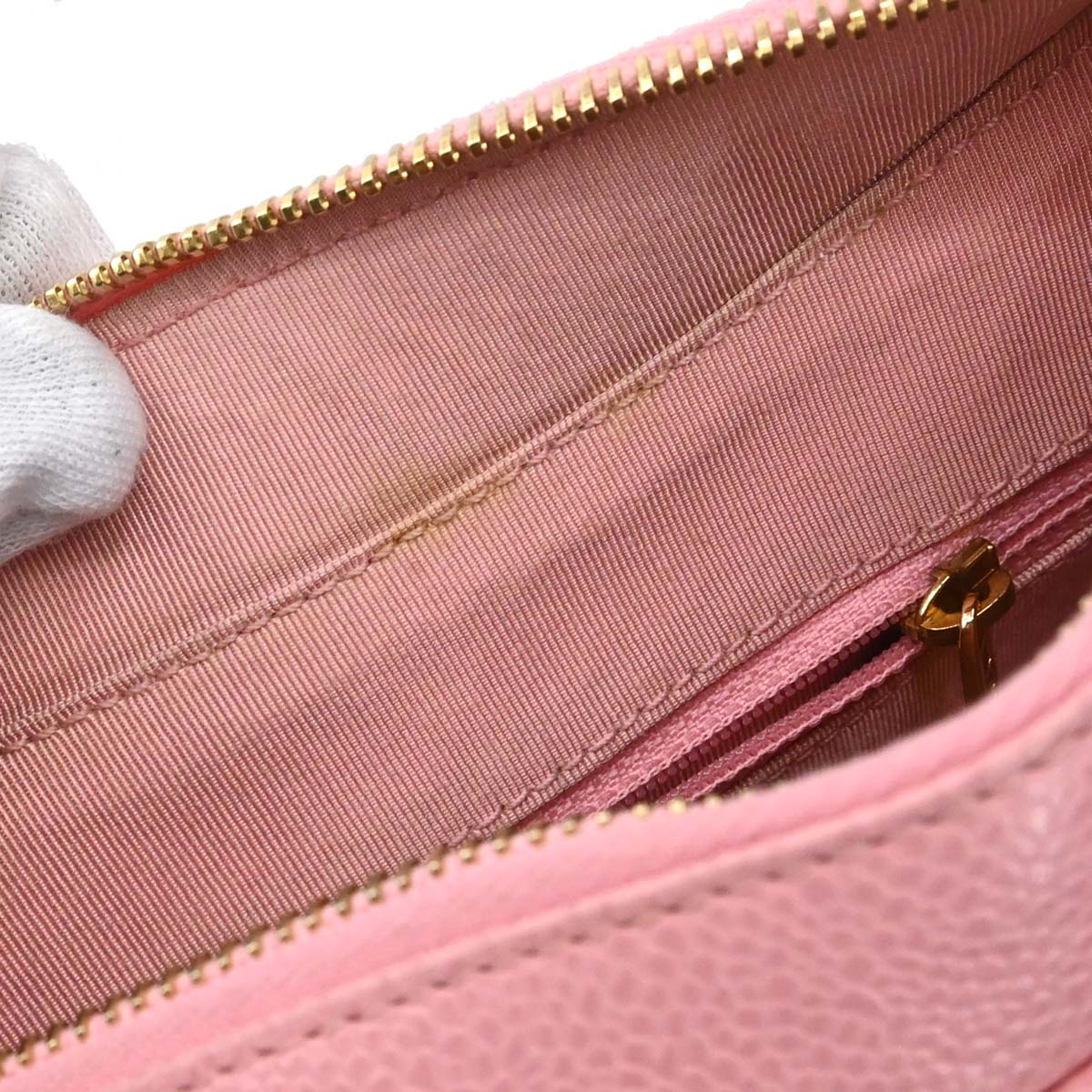Chanel 2005-2006 Pink Caviar Skin Hobo Handbag