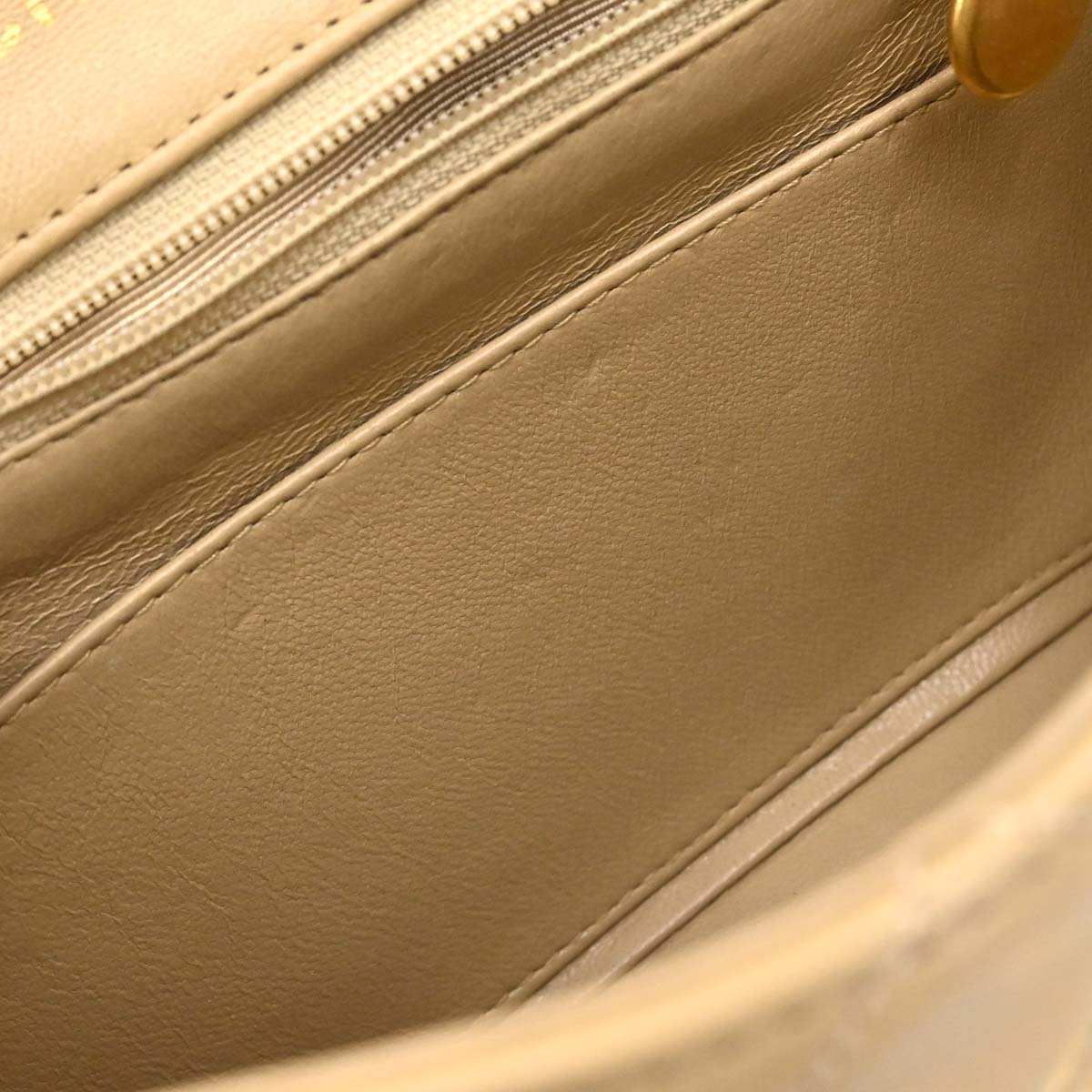 Chanel 1989-1991 Beige Lambskin Mini Classic Square Flap Shoulder Bag 17
