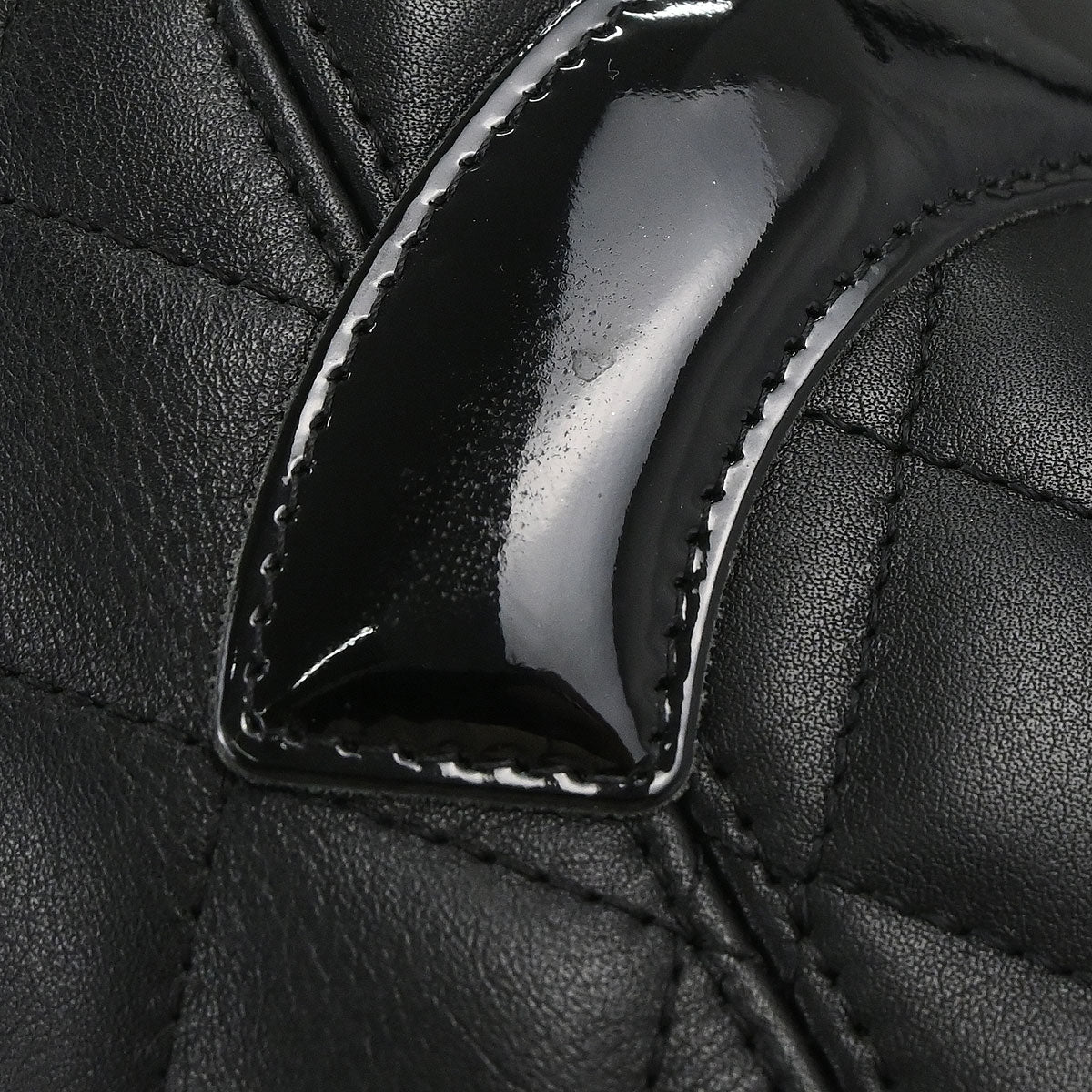 Chanel 2006-2008 Black Calfskin Cambon Ligne Tote Handbag