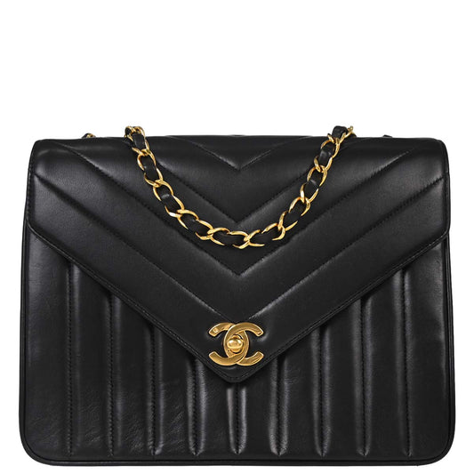 Chanel 1991-1994 Black Lambskin Chevron Mademoiselle Single Flap Shoulder Bag