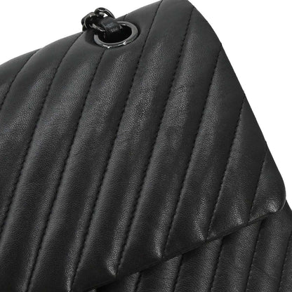 Chanel 2015-2016 Black Lambskin Chevron Medium Classic Double Flap Shoulder Bag