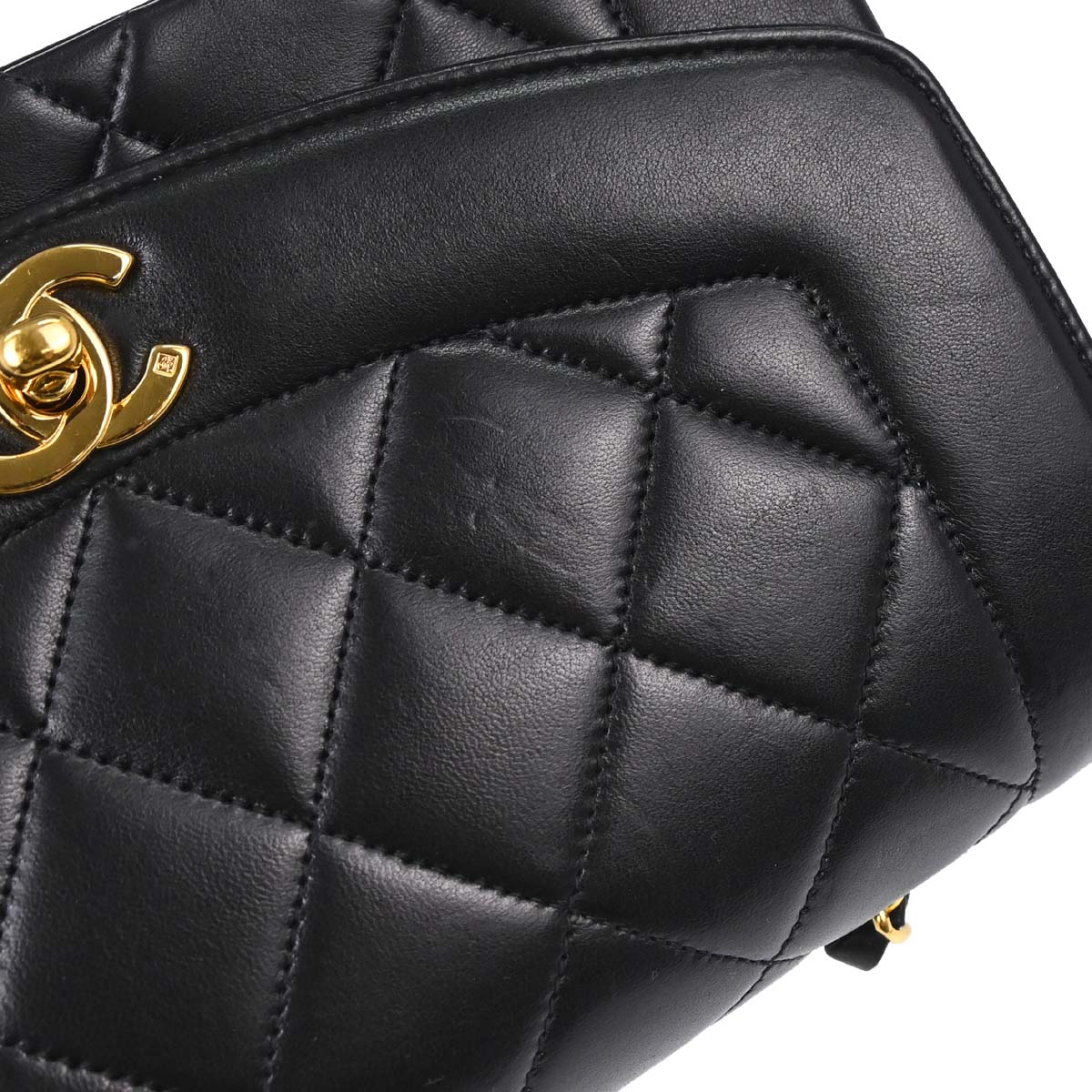Chanel 1996-1997 Black Lambskin Small Diana Shoulder Bag