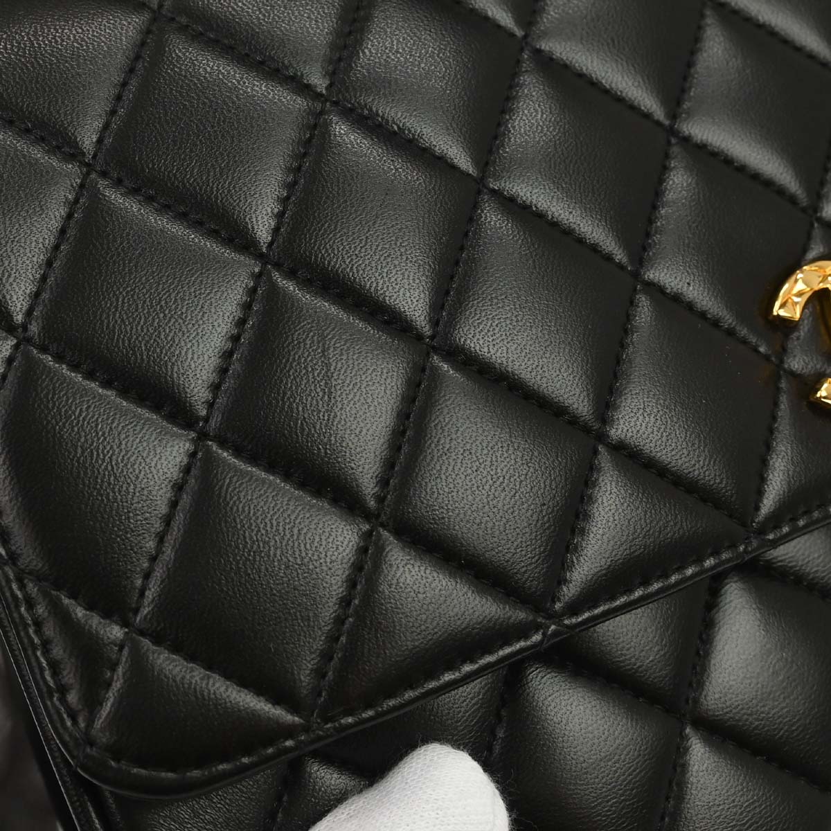 Chanel 1991-1994 Black Lambskin Single Flap Shoulder Bag