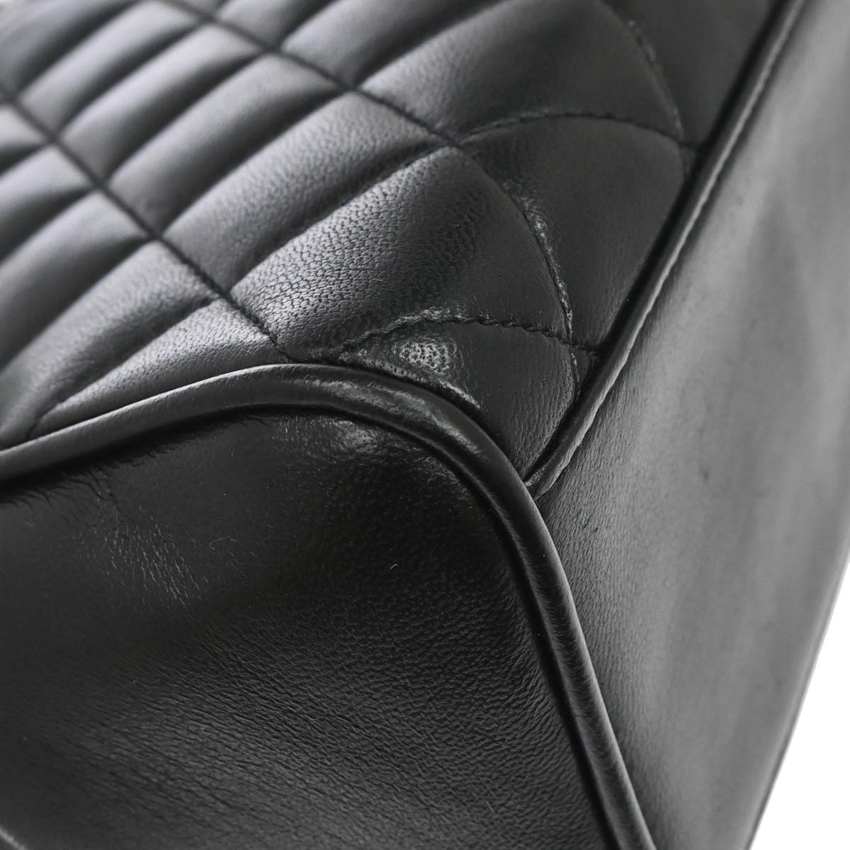 Chanel 1991-1994 Black Lambskin Straight Flap Handbag
