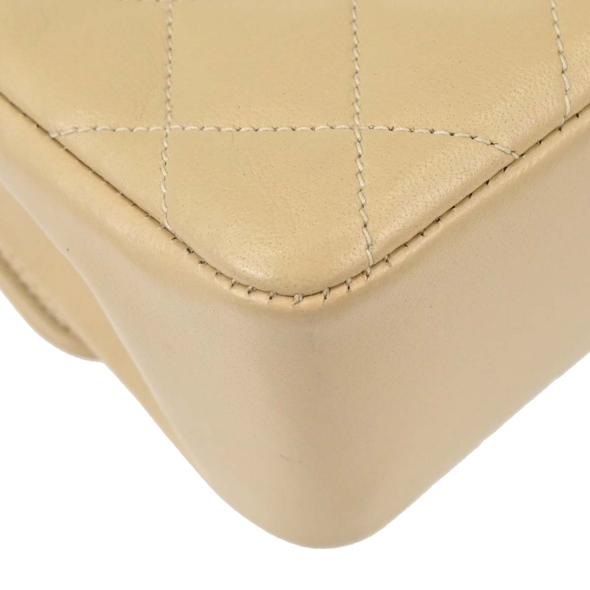 Chanel 1989-1991 Beige Lambskin Straight Flap Shoulder Bag