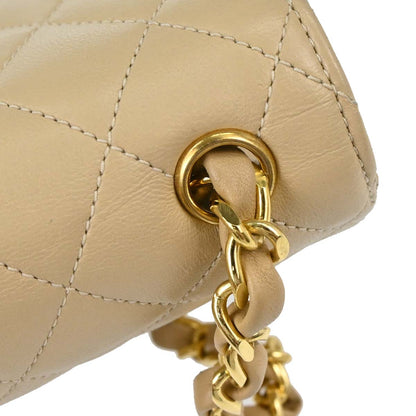 Chanel 1989-1991 Beige Lambskin Straight Flap Shoulder Bag