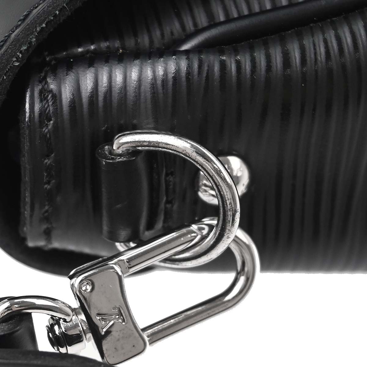 Louis Vuitton Black Epi Pochette Montaigne Handbag M59292