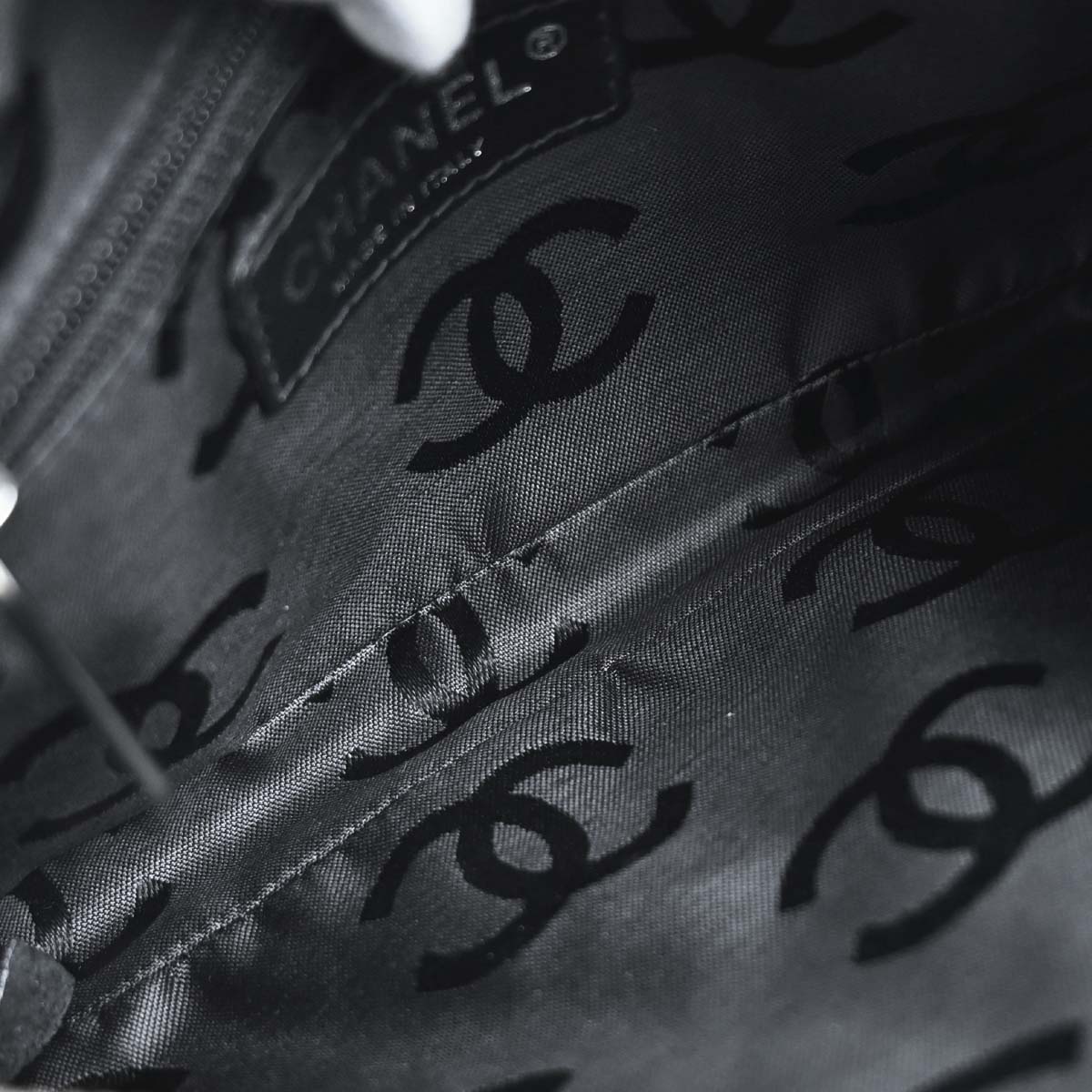 Chanel 2005-2006 Beige Black Calfskin Cambon Ligne Handbag