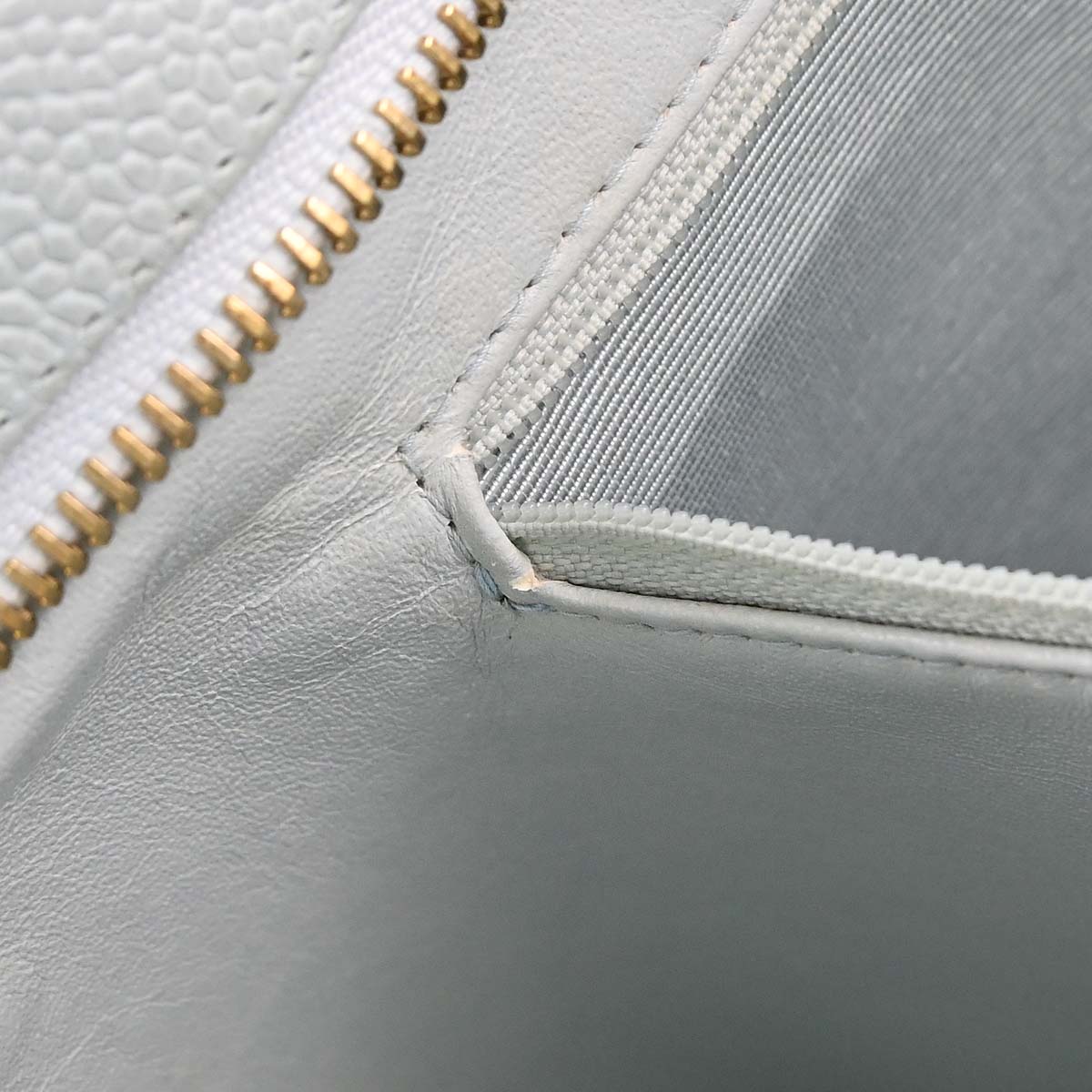 Chanel 2002-2003 Light Blue Caviar Skin Medallion Tote Handbag