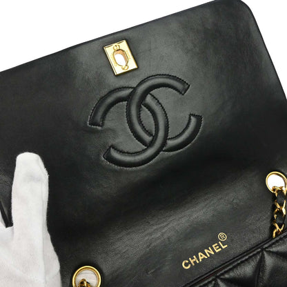 Chanel 1989-1991 Black Lambskin Turnlock Small Full Flap Shoulder Bag