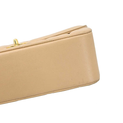 Chanel 1989-1991 Beige Lambskin Shoulder Bag
