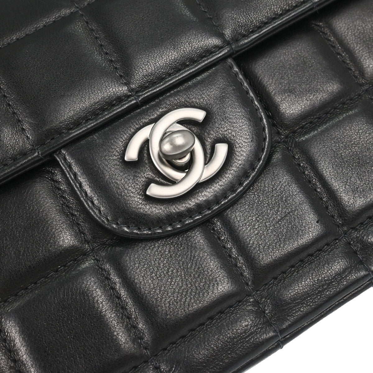Chanel 2000-2002 Black Lambskin Choco Bar East West Shoulder Bag