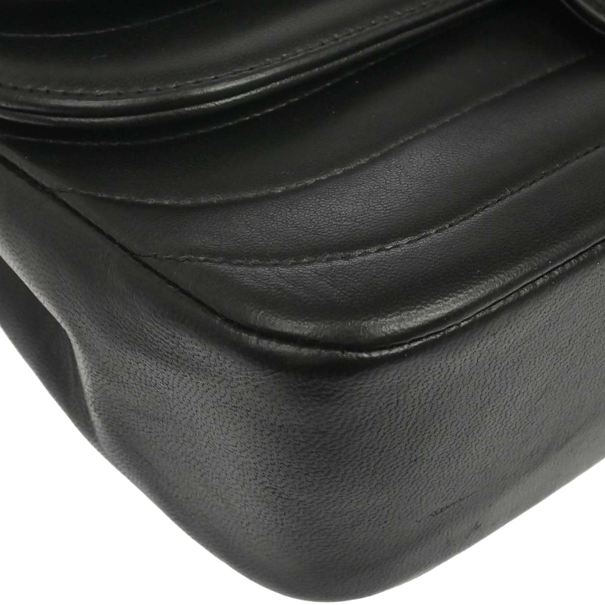 Chanel 1991-1994 Black Lambskin Horizontal Stitch Small Double Flap Shoulder Bag