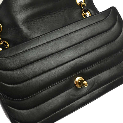 Chanel 1991-1994 Black Lambskin Horizontal Stitch Small Double Flap Shoulder Bag