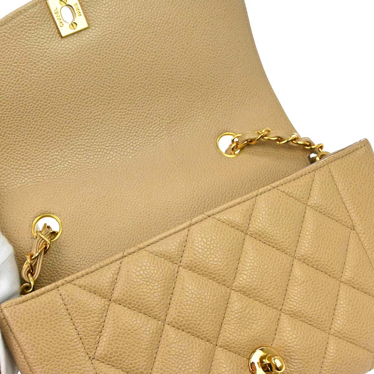 Chanel 1994-1996 Beige Caviar Skin Small Diana Shoulder Bag