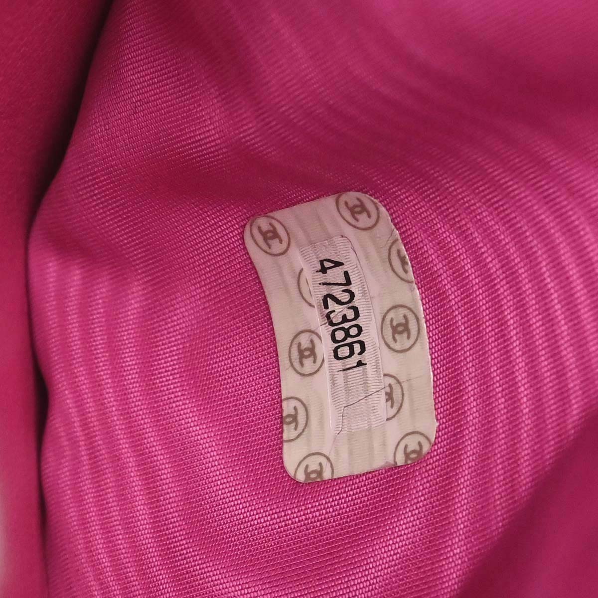 Chanel 1996-1997 Pink Caviar Skin Bifold Wallet