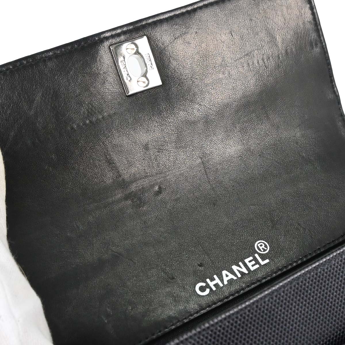 Chanel 1996-1997 Black Lizard-Embossed Calfskin Handbag