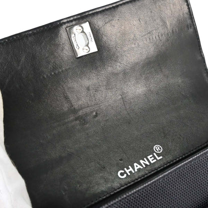 Chanel 1996-1997 Black Lizard-Embossed Calfskin Handbag