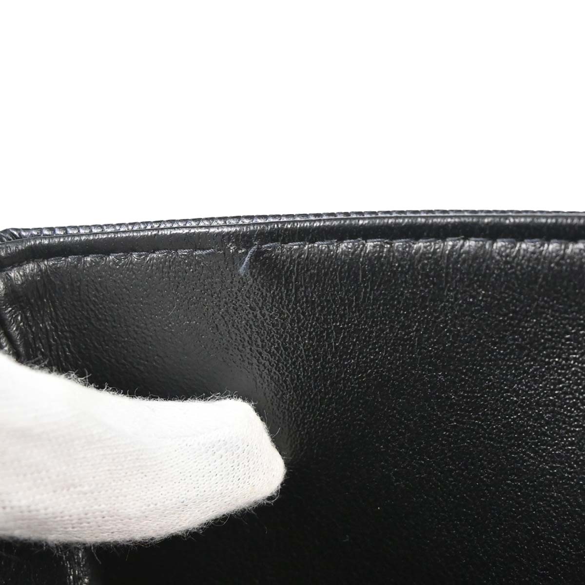 Chanel 1996-1997 Black Lizard-Embossed Calfskin Handbag