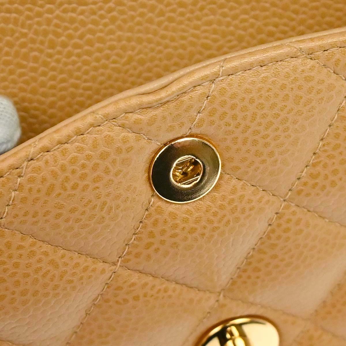 Chanel 2005-2006 Beige Caviar Skin Medium Classic Double Flap Shoulder Bag