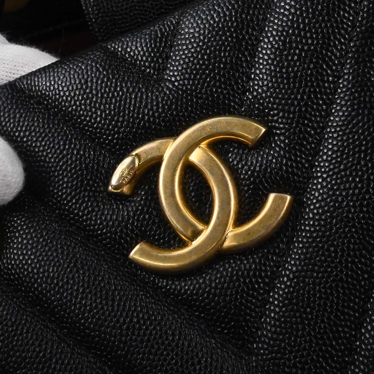 Chanel 2018-2019 Black Caviar Skin Chevron Shopping Tote 2way Shoulder Handbag