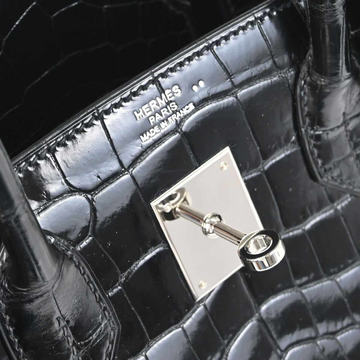 Hermes * 2009 Black Niloticus Birkin 30 Handbag