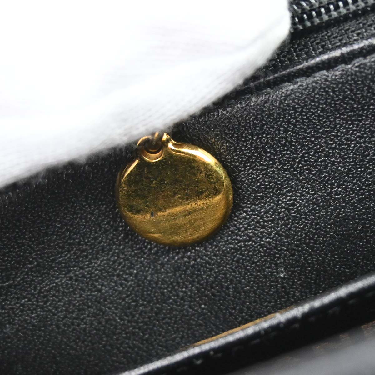 Chanel 1996-1997 Black Caviar Skin Shoulder Bag