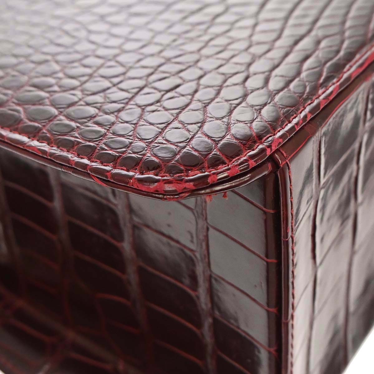 Chanel * 1996-1997 Bordeaux Crocodile Handbag