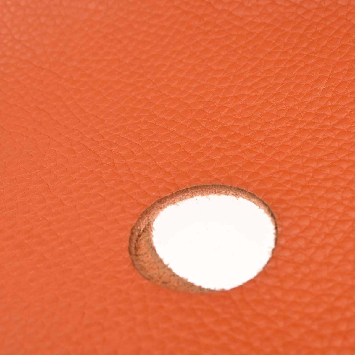 Hermes 2005 Orange Taurillon Clemence Mangeoire PM Handbag