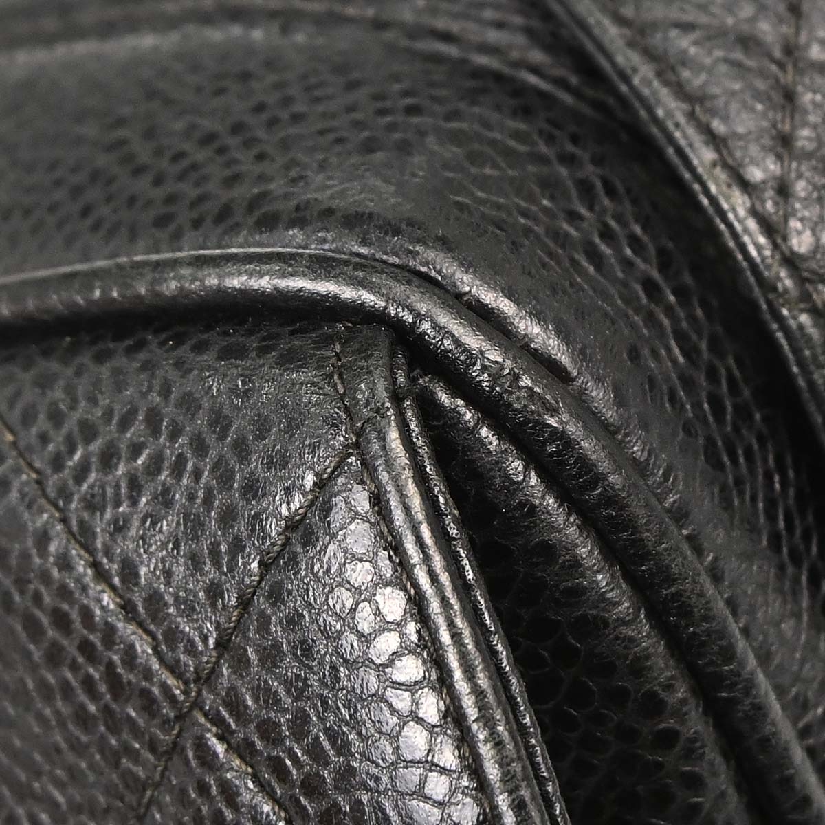 Chanel 1994-1996 Black Caviar Skin Camera Bag Jumbo