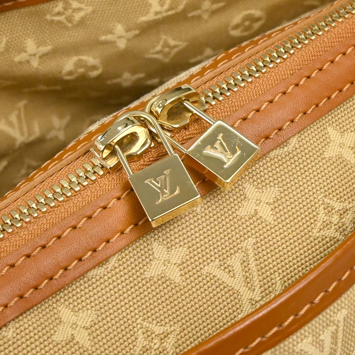 Louis Vuitton Beige Monogram Mini Sac Mary Kate Handbag M92505