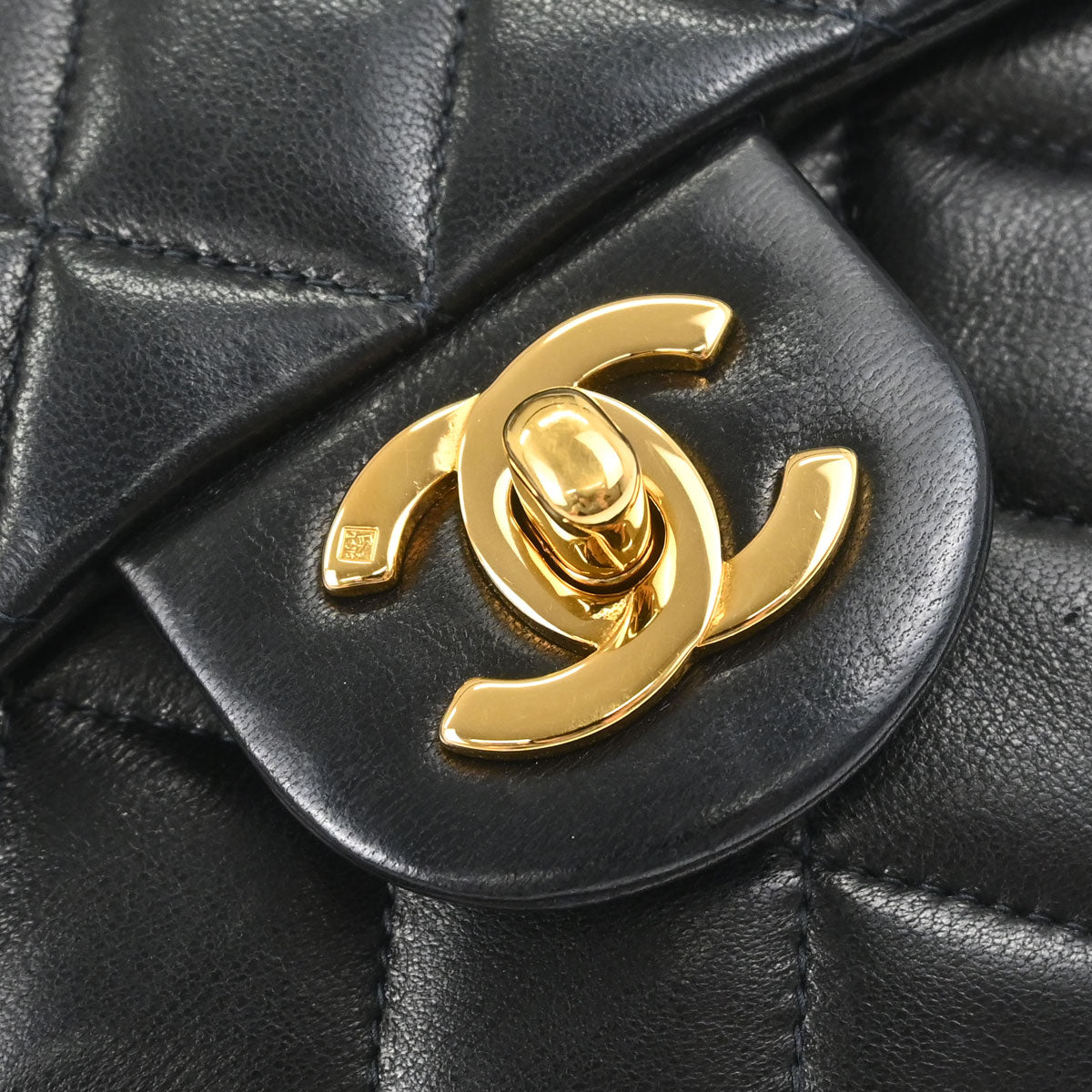Chanel 1996-1997 Black Lambskin Mini Classic Square Flap Shoulder Bag 17