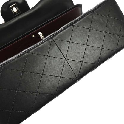 Chanel 2015-2016 Black Lambskin Jumbo Classic Double Flap Shoulder Bag