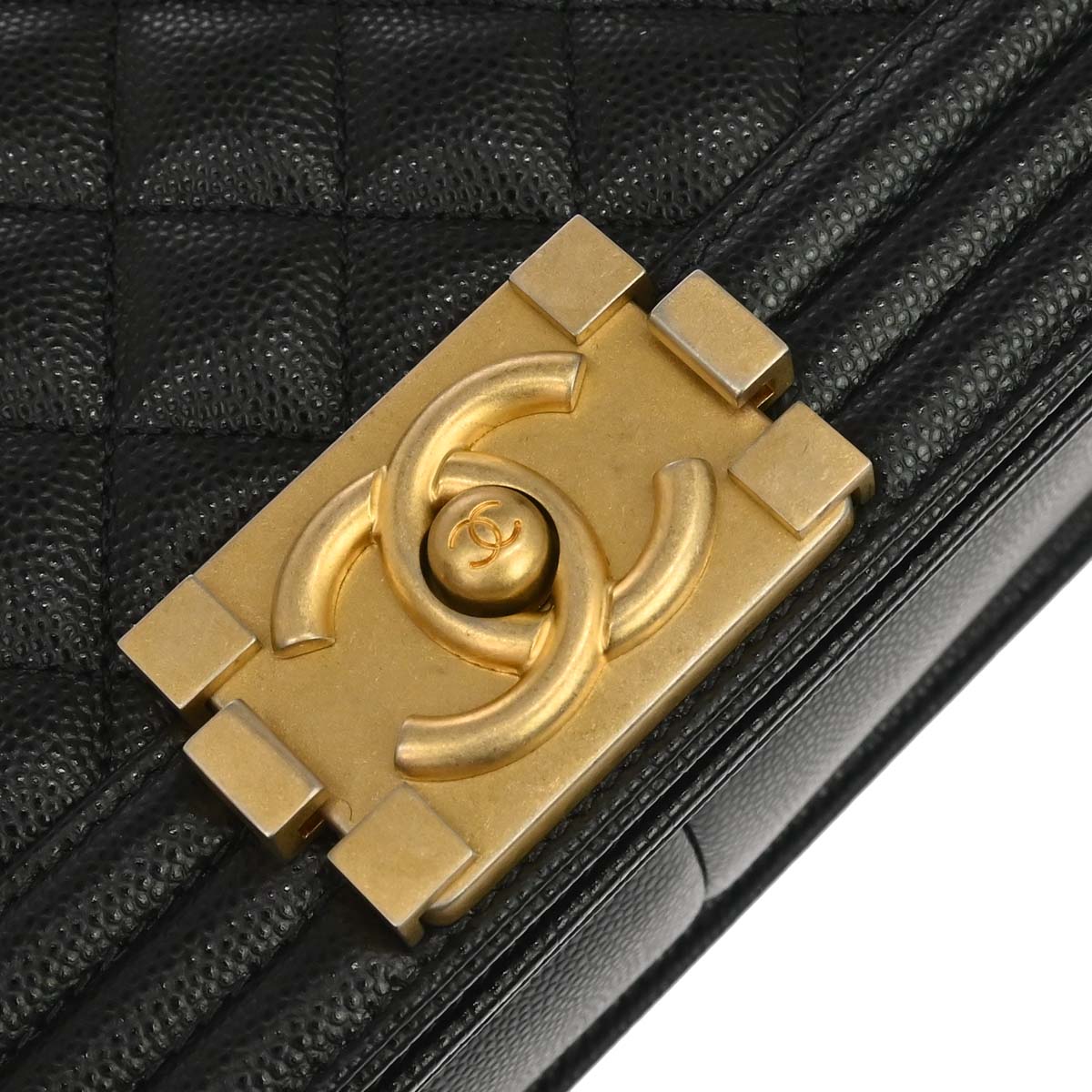 Boy Chanel 2018-2019 Black Caviar Skin Medium Shoulder Bag