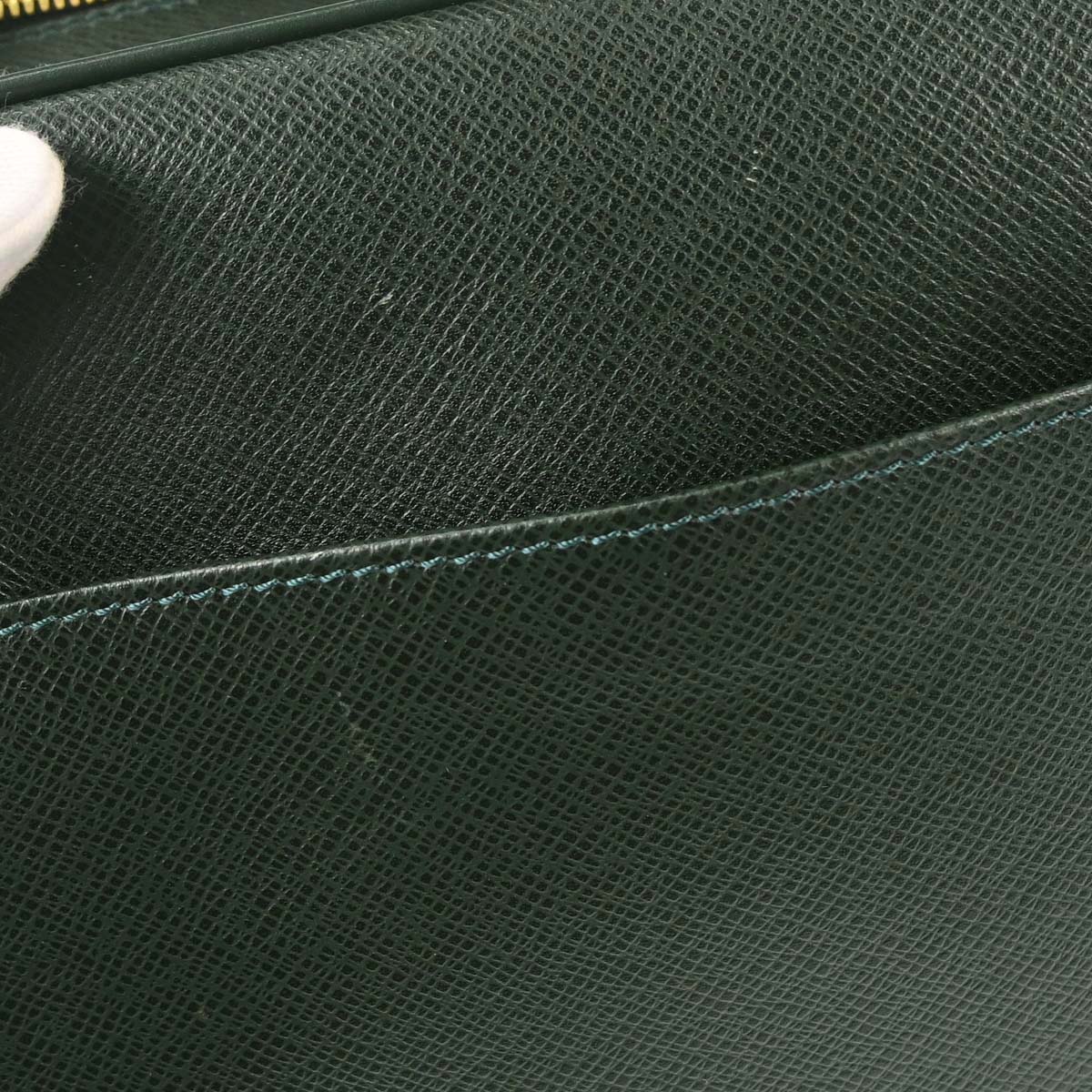 Louis Vuitton 1997 Green Taiga Reporter PM Shoulder Bag M30154