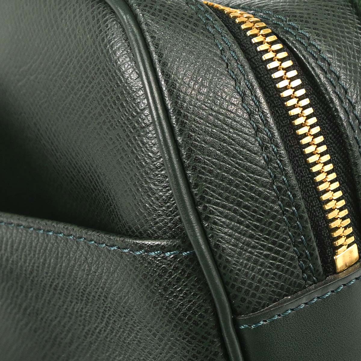 Louis Vuitton 1997 Green Taiga Reporter PM Shoulder Bag M30154