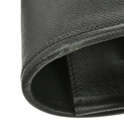 Louis Vuitton 2008 Black Taiga Alexei Messenger Shoulder Bag M32472
