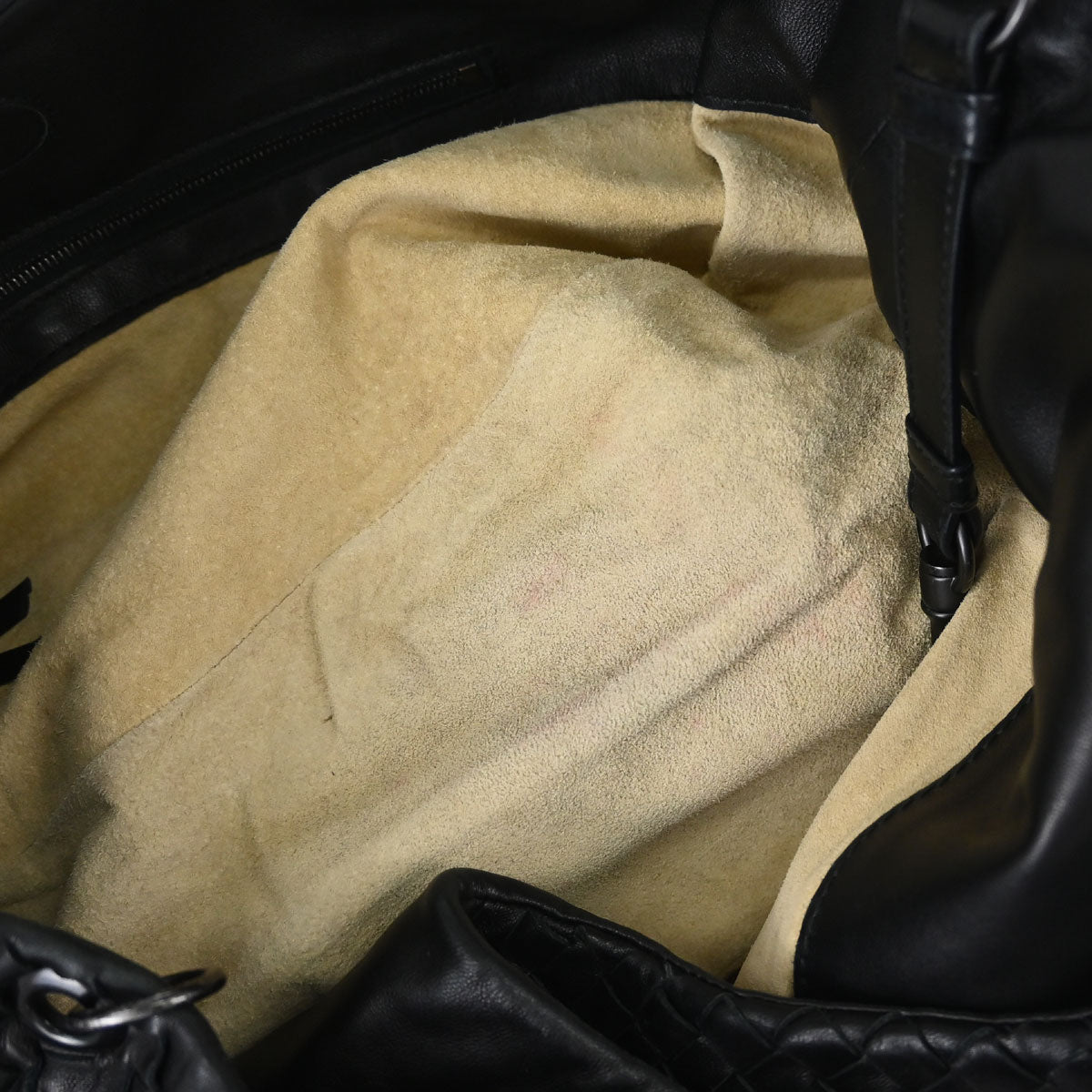 Bottega Veneta Black Lambskin Intrecciato Hobo Handbag