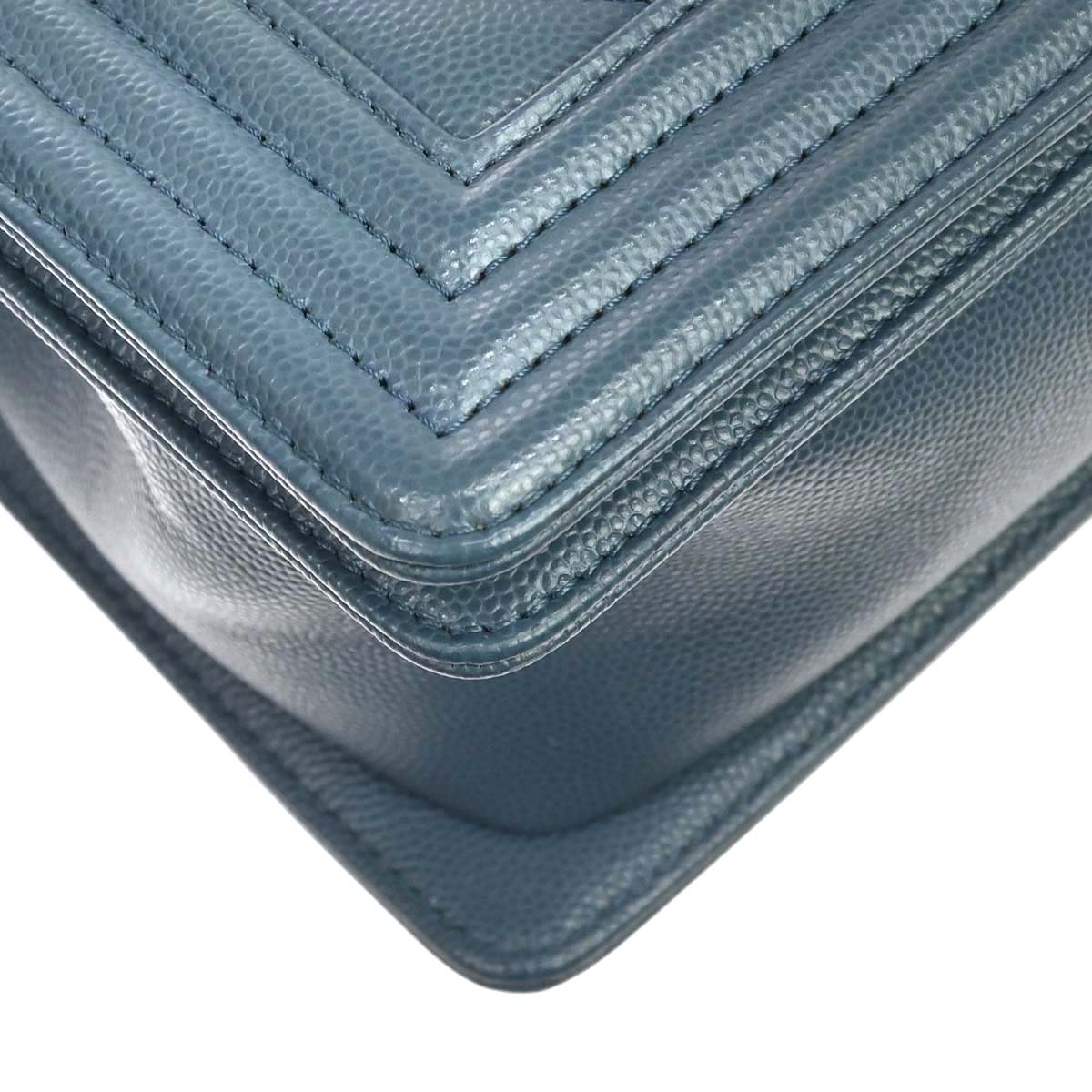 Boy Chanel 2018 Blue Caviar Skin Chevron Medium Shoulder Bag