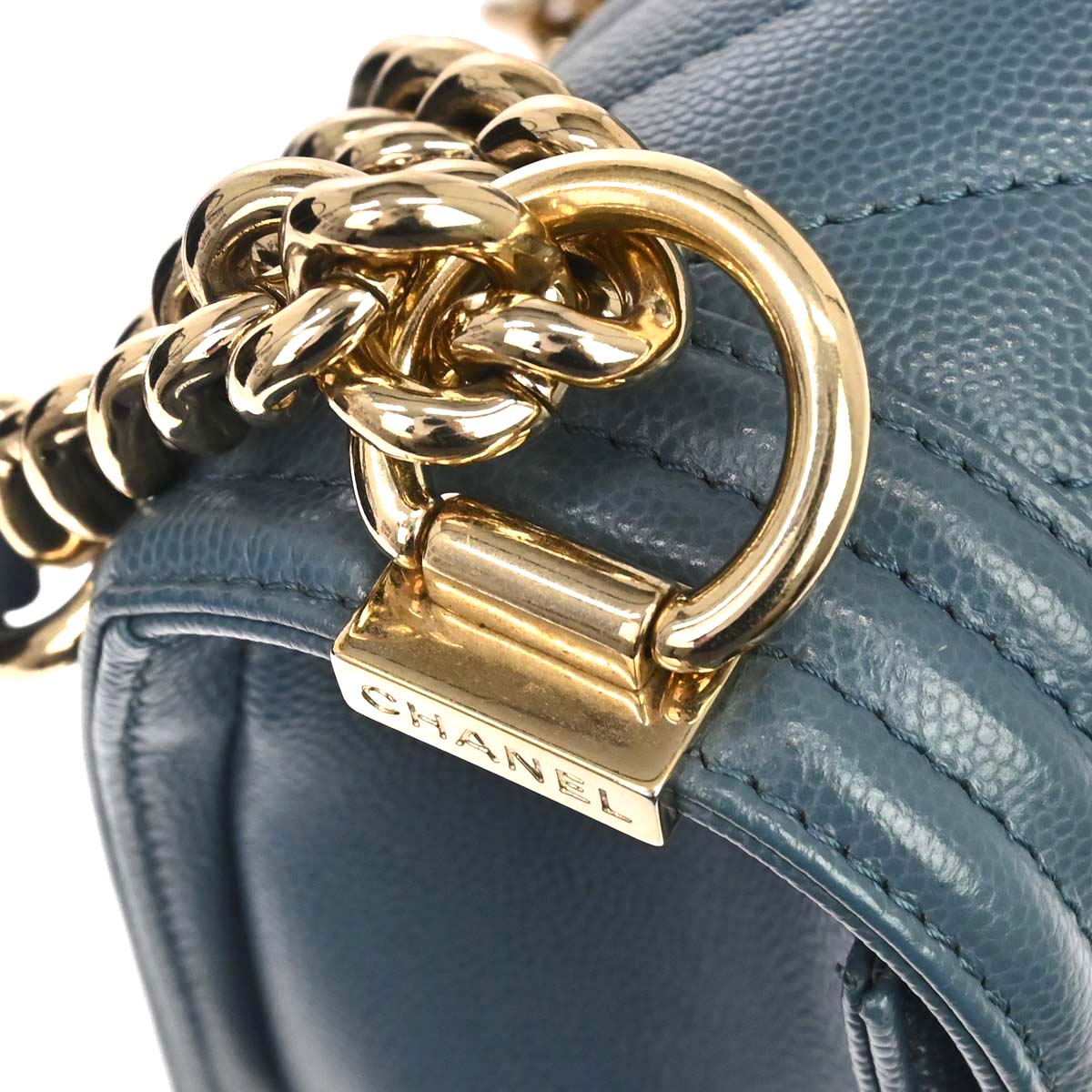 Boy Chanel 2018 Blue Caviar Skin Chevron Medium Shoulder Bag