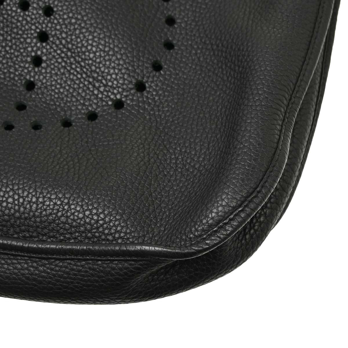 Hermes 2010 Black Taurillon Clemence Evelyne 3 41 TGM Shoulder Bag
