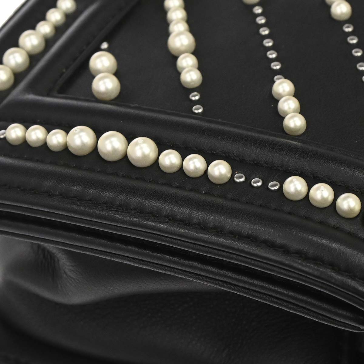 Boy Chanel 2019 Black Calfskin Costume Pearl Small Chain Shoulder Bag