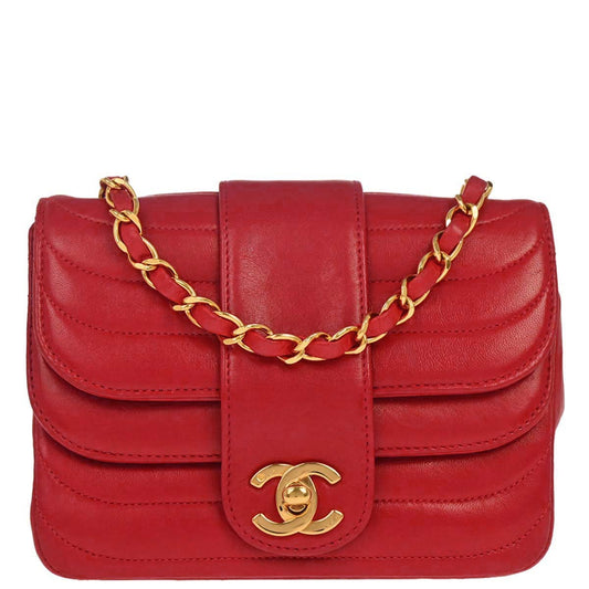 Chanel 1991-1994 Red Lambskin Horizontal Stitch Double Flap Shoulder Bag