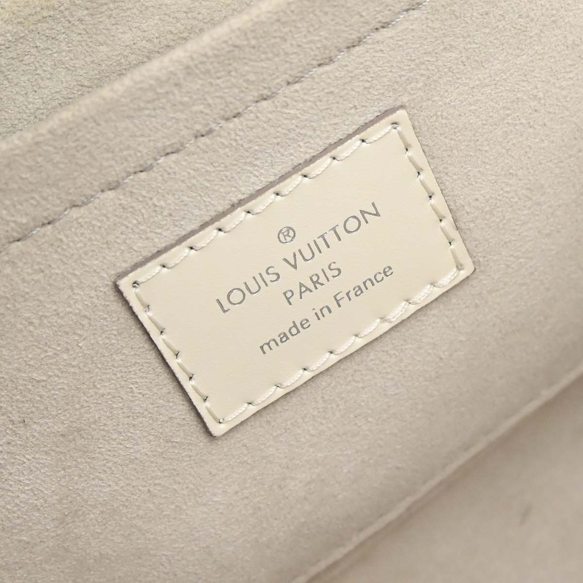 Louis Vuitton 2011 White Epi Pochette Montaigne Handbag M5929J