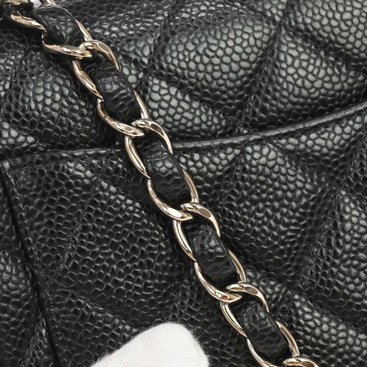 Chanel 2000-2002 Black Caviar Skin Mini Classic Square Flap Shoulder Bag 17